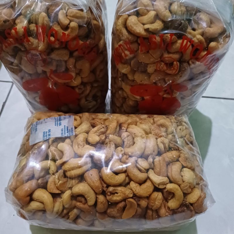 

Kacang Mete Goreng 1kg Free bublewrap+kardus
