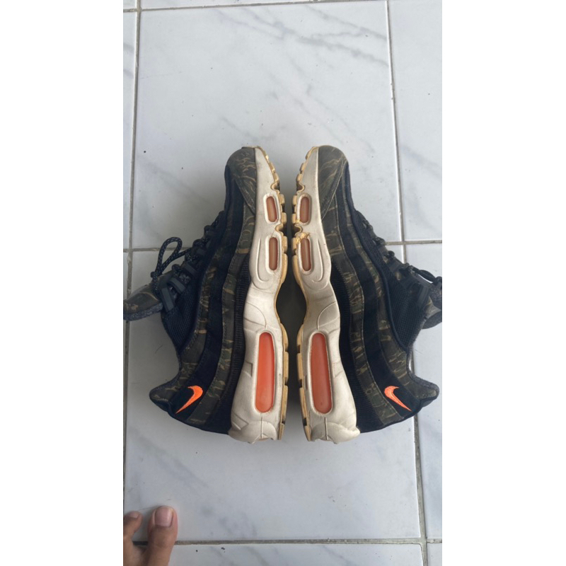 Air Max 95 x Carhartt