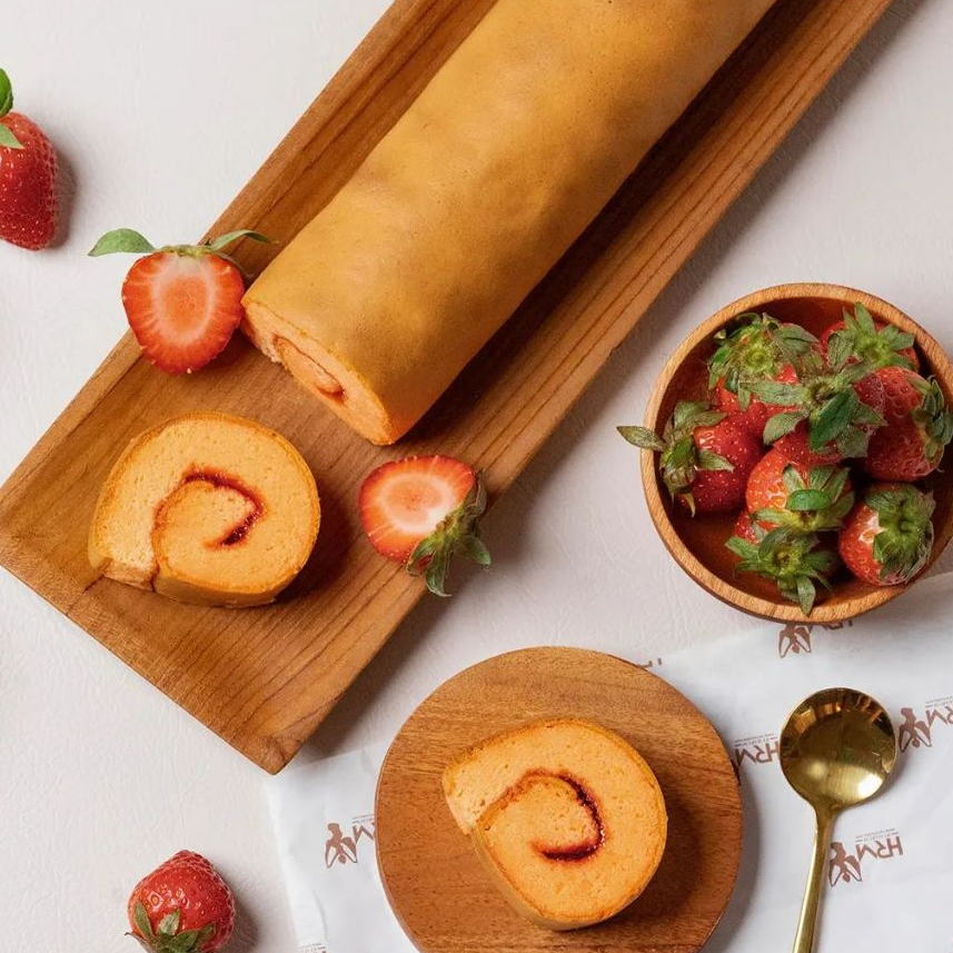 

Best Seller Roll Cake Strawberry Semarang | Hampers Lebaran Bolu Gulung Strawberry Madina Bakery | Roll Cake Strawberry Semarang | Hampers, Hantaran