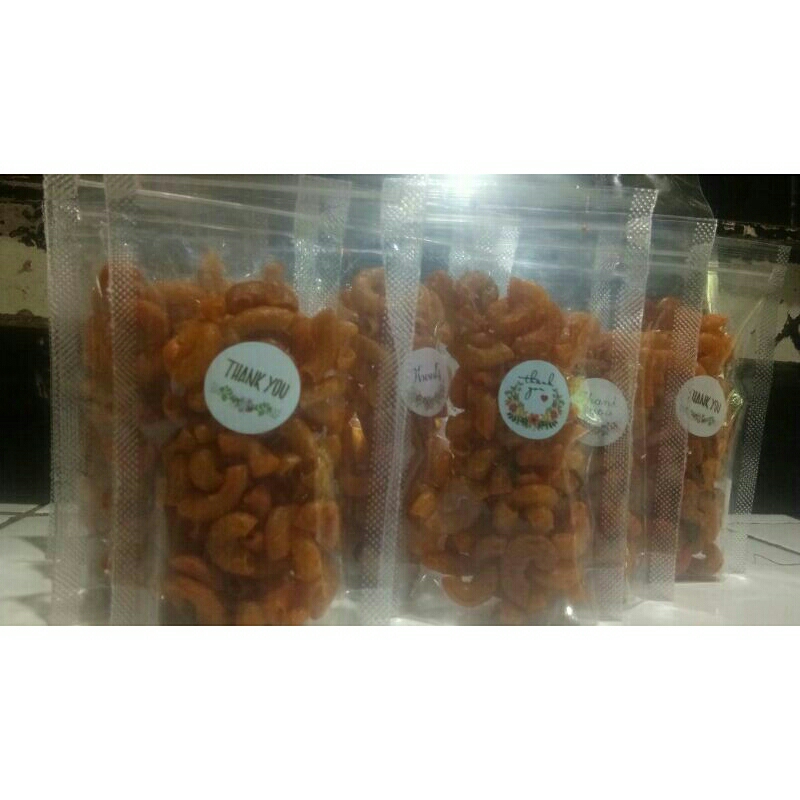 

Snacku snack makroni pedas daun jeruk makroni bantet pedas daun jeruk paket hemat isi 10pcs