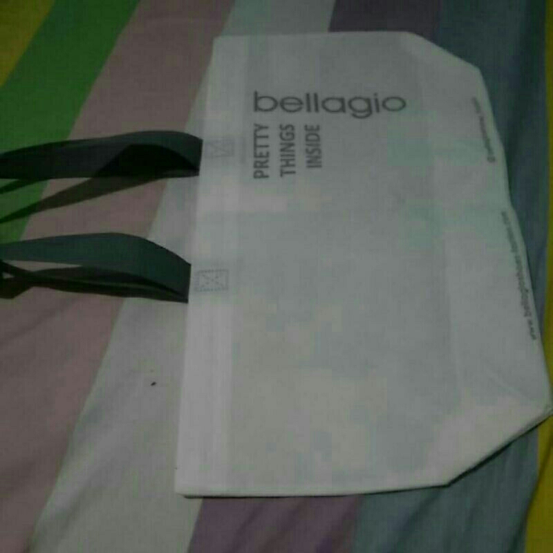 

paperbag Bellagio kain putih uk sedang