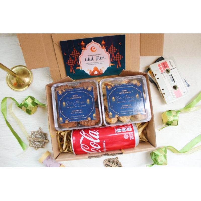 

KAREEM EID HAMPERS / HAMPERS IDUL FITRI / HAMPERS RAMADHAN / HAMPERS LEBARAN / HAMPERS KUE KERING / HAMPERS KUE LEBARAN / PARSEL IDUL FITRI / PARSEL LEBARAN