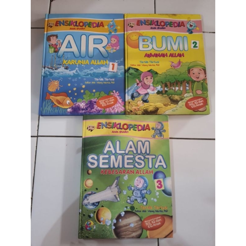 Buku Pengetahuan Bergambar tentang Air, Bumi, dan Alam Semesta kebesaran Allah [Bekas] [Tidak Dijual