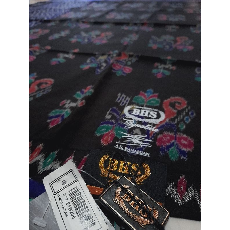 Sarung BHS MST Signature Gold