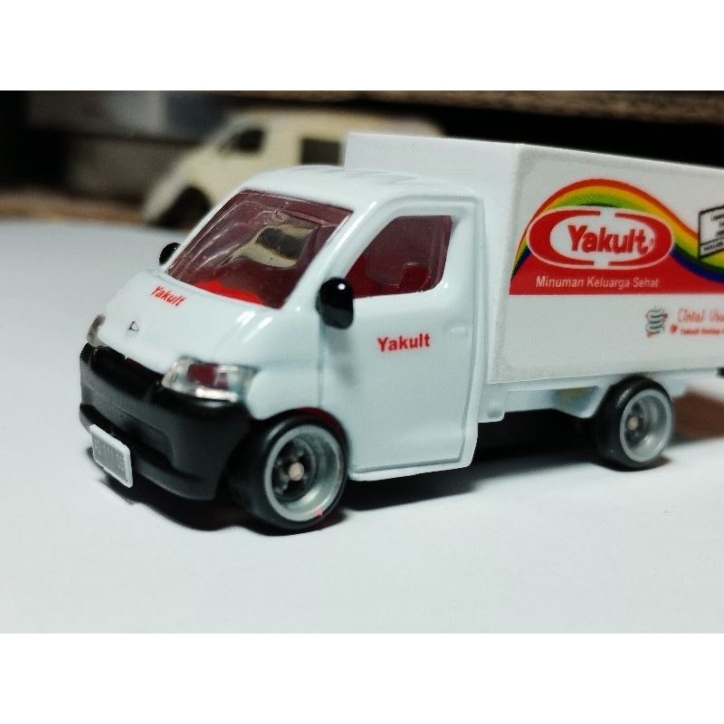 Diecast granmax carry canter box