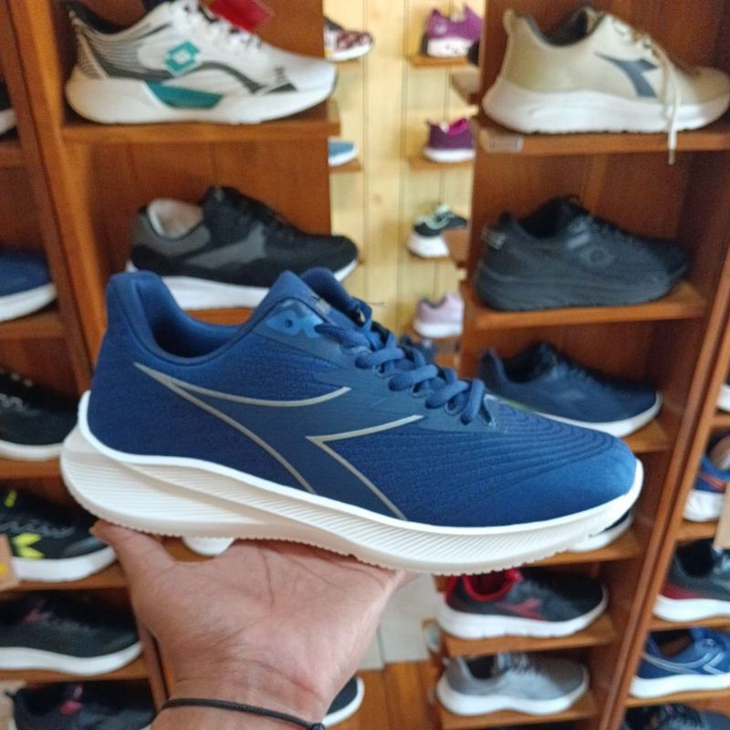 sepatu original BNIB obralan mall sport station