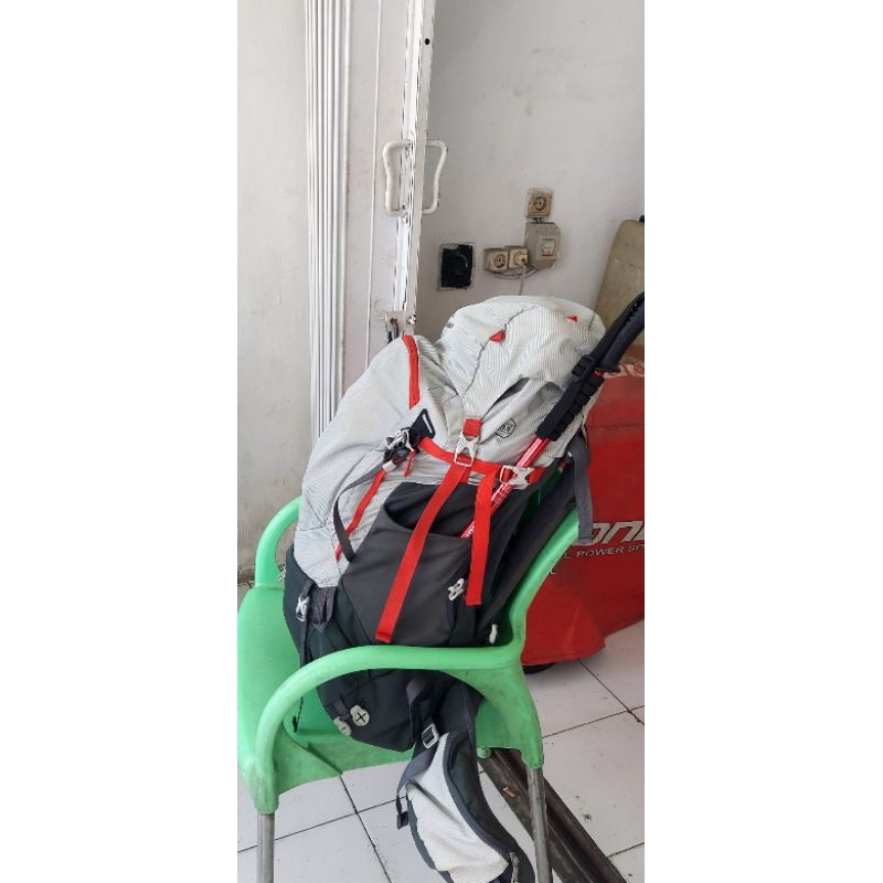 carir eiger equator 65l