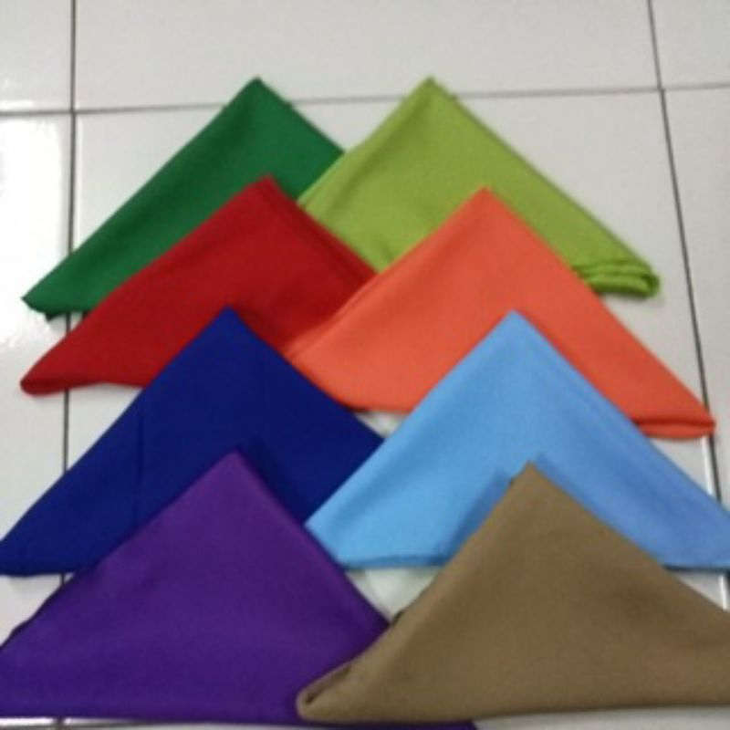 Syal Slayer Segitiga Polos Manasik