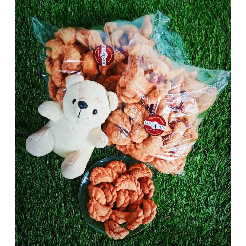 

Pastel mini isi abon 500 grm kwalitas premium best seller