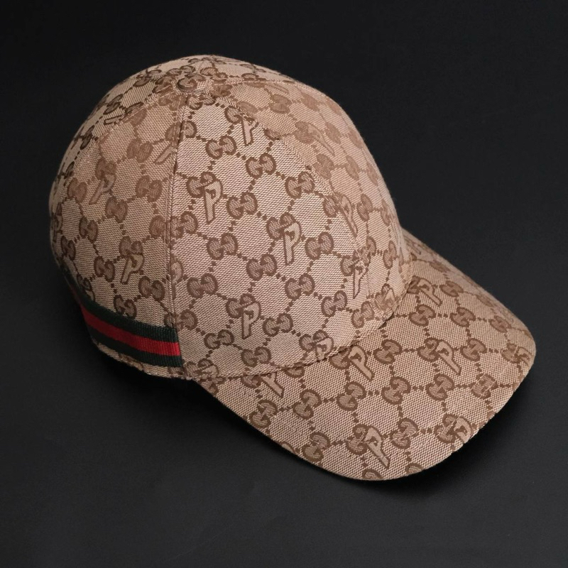 GUCCI X PALACE Supreme Canvas Baseball Cap in Beige / Brown