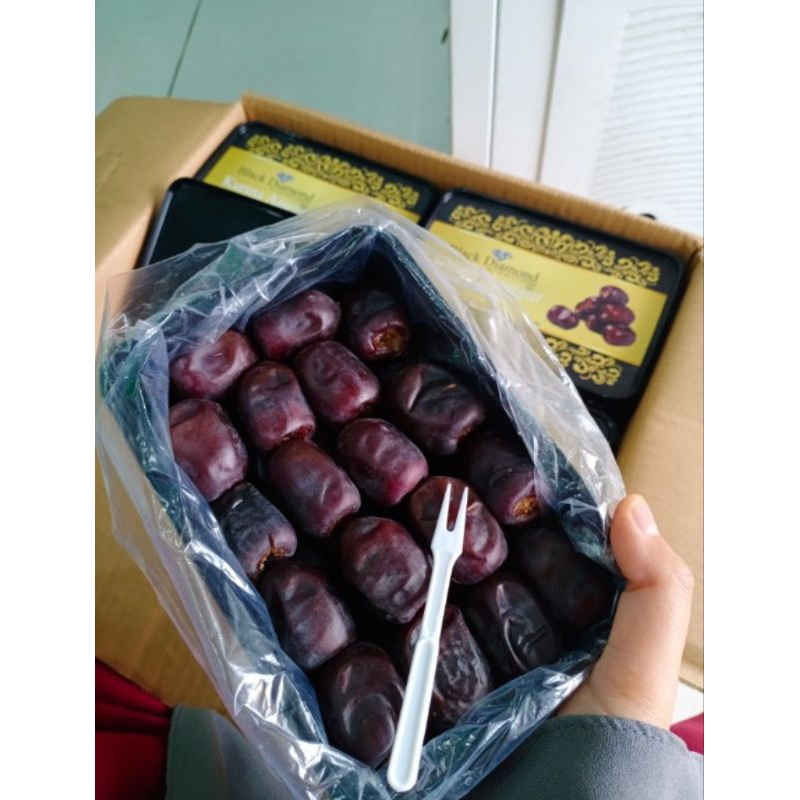 

Kurma Mozafati
