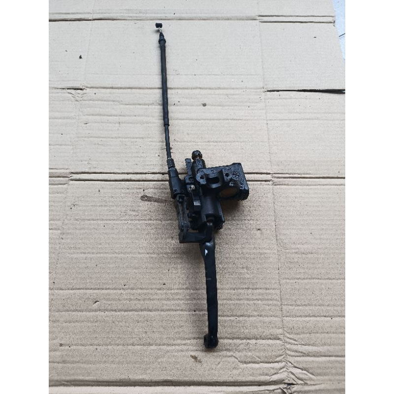 MASTER REM DEPAN VARIO 125 150 NEW ORIGINAL TOKICO MASTER REM POMPA OLI REM DEPAN VARIO NEW 125 150