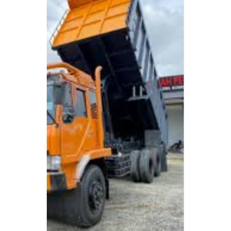HIDROLIK BEKAS PEMAKAIAN DUMP TRUCK MITSUBISHI FUSO