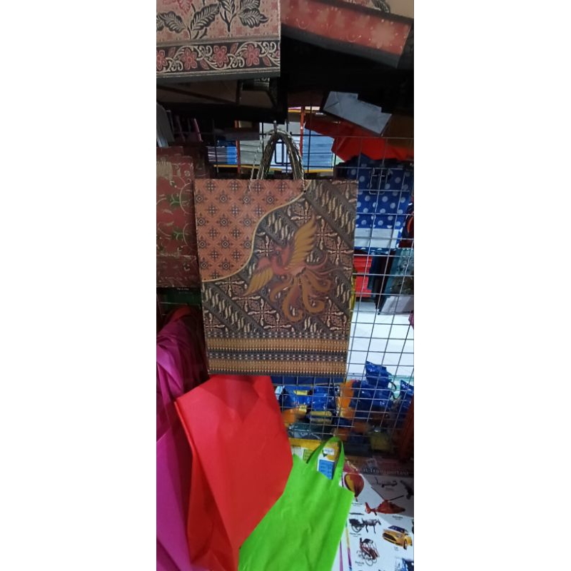 

tas kertas batik