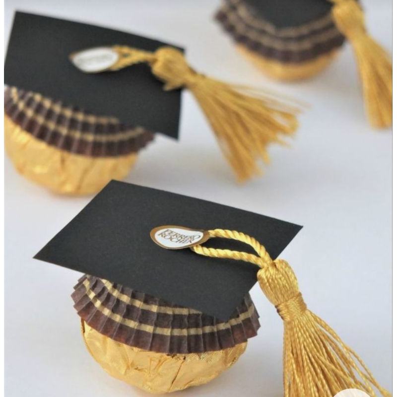 

(TIDAK PO )Hadiah wisuda/hampers wisuda cokelat/ferrero rocher