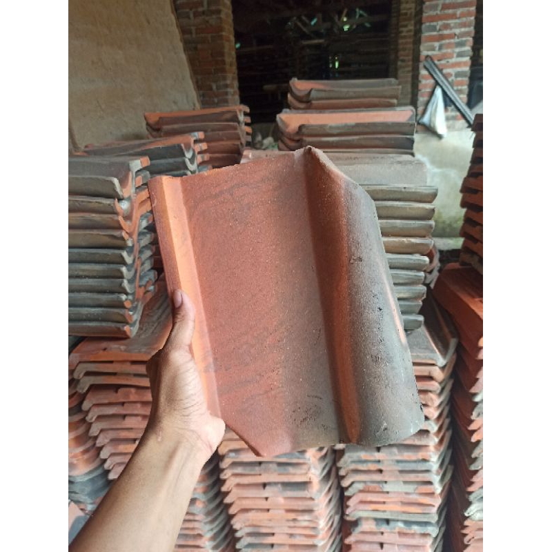 Genteng plentong bulat doreng