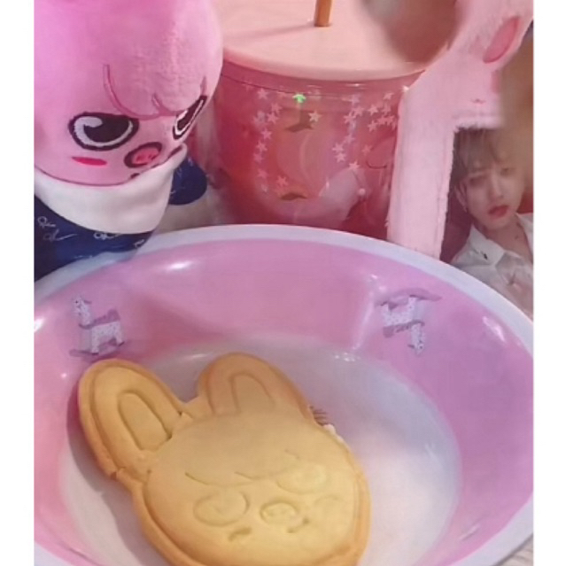 

kue skzoo impor pesanan orang