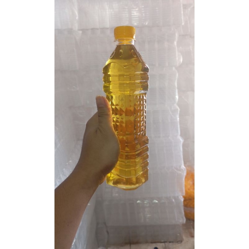 

minyak premium POLOS 900ml