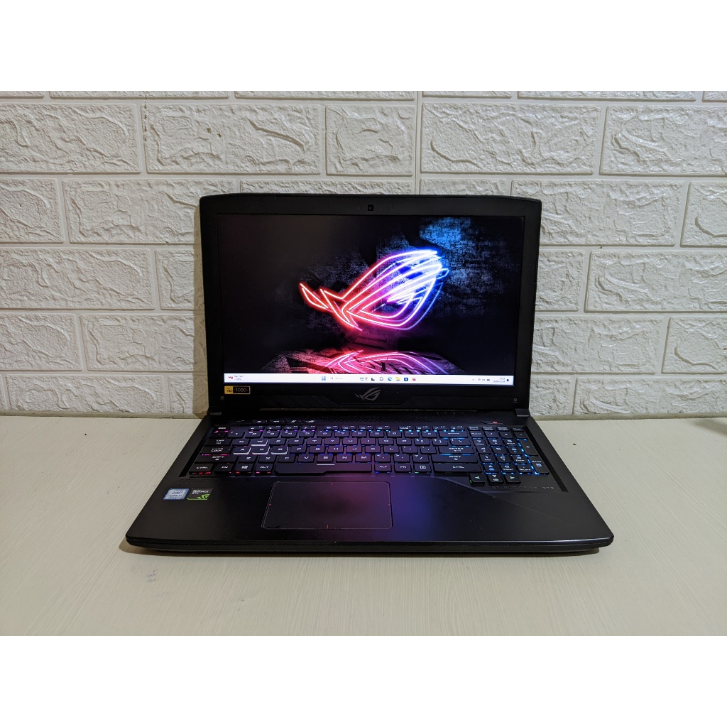 Asus ROG Strix GL503VD Core i7-7700HQ Nvidia GTX1050 Laptop Gaming Second Dual VGA Gen7