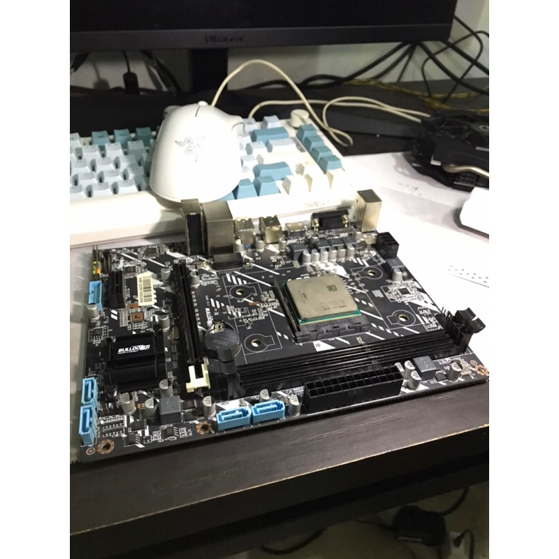 paketan mobo fm2+ + amd a8 7680 apu