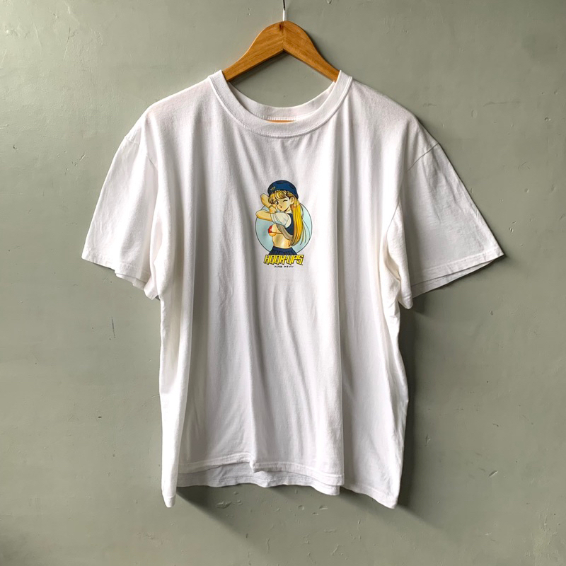 kaos hook ups fashion