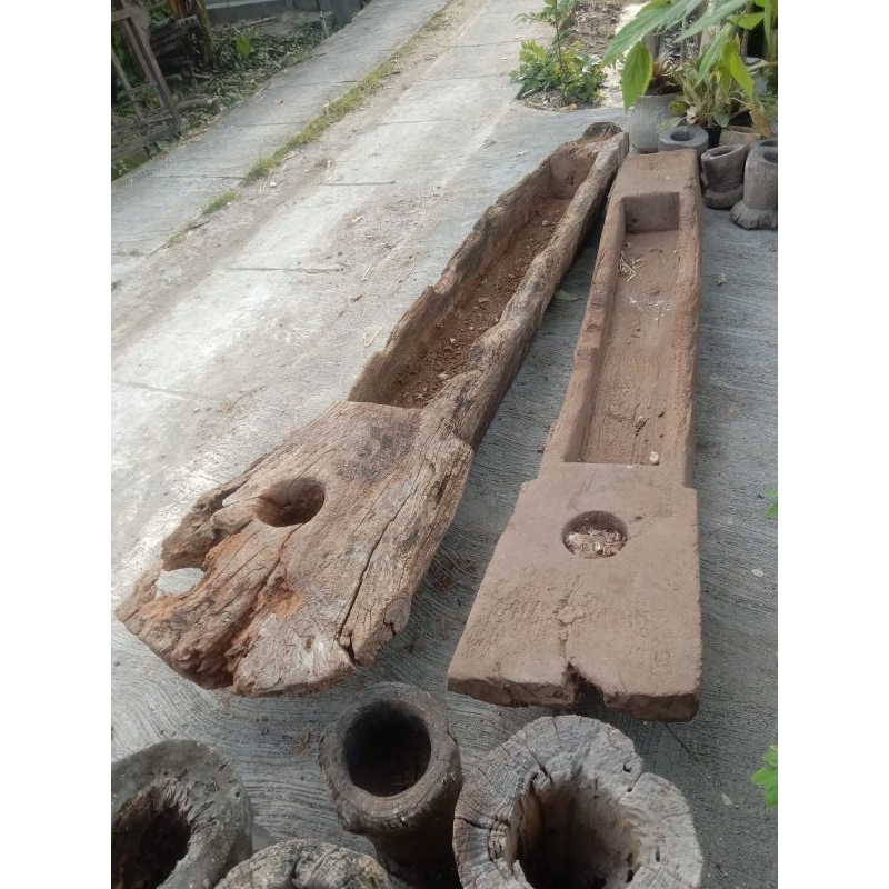 Lesung Kayu Kuno Hiasan Cafe Barang Antik