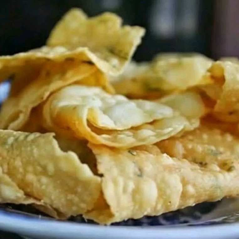 

Keripik Bawang Pangsit 250gr Enak Gurih