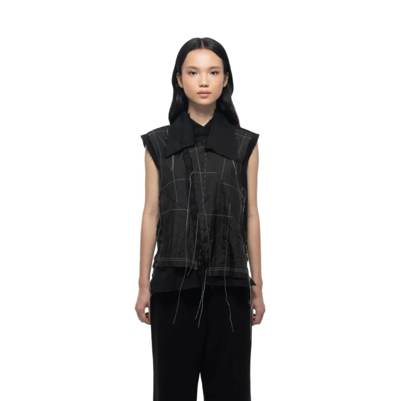 tangan whim vest black women
