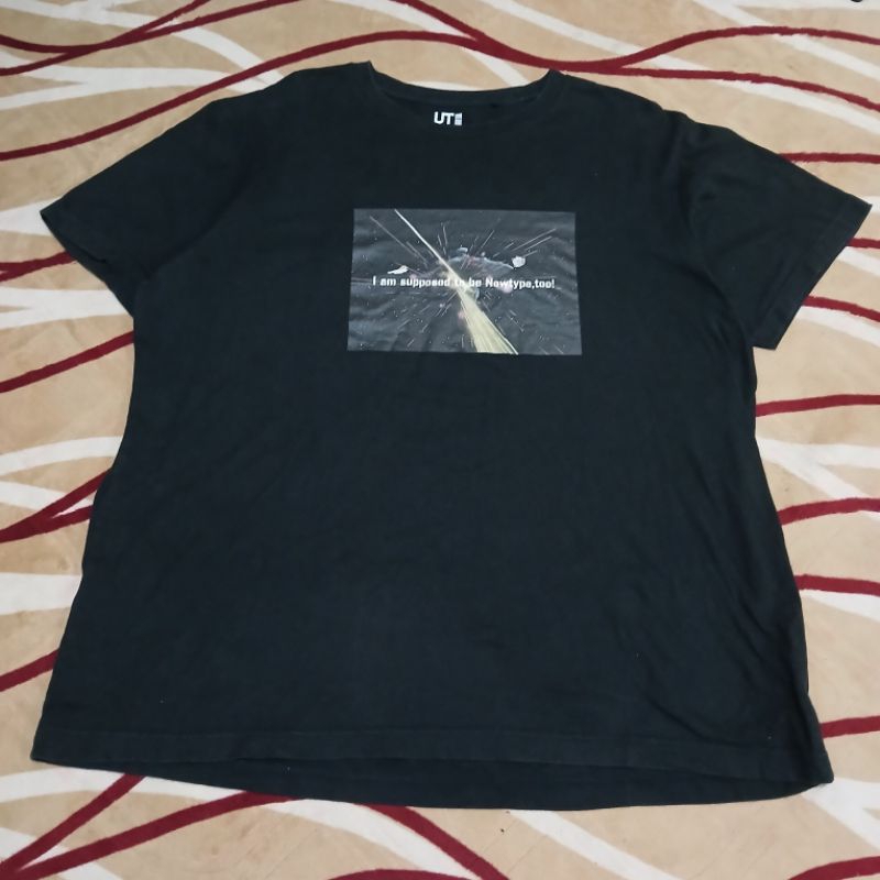 Kaos Uniqlo Edition Gundam