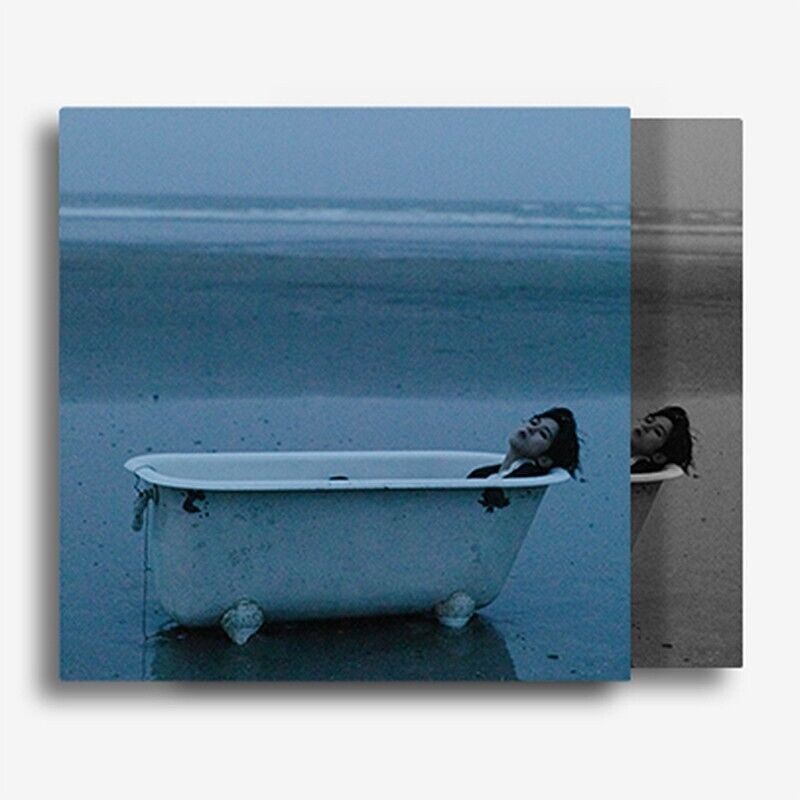 Album BIG NAUGHTY HOPELESS ROMANTIC / Box Album Akrilik