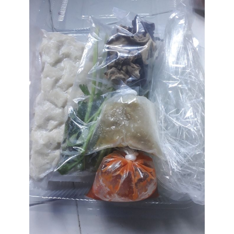 

Pempek palembang dan tekwan ikan