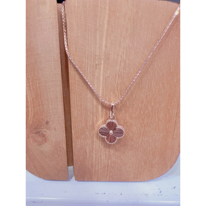 KALUNG SATU SET LIONTIN ALHMABRA NEW 3,93gram rose gold