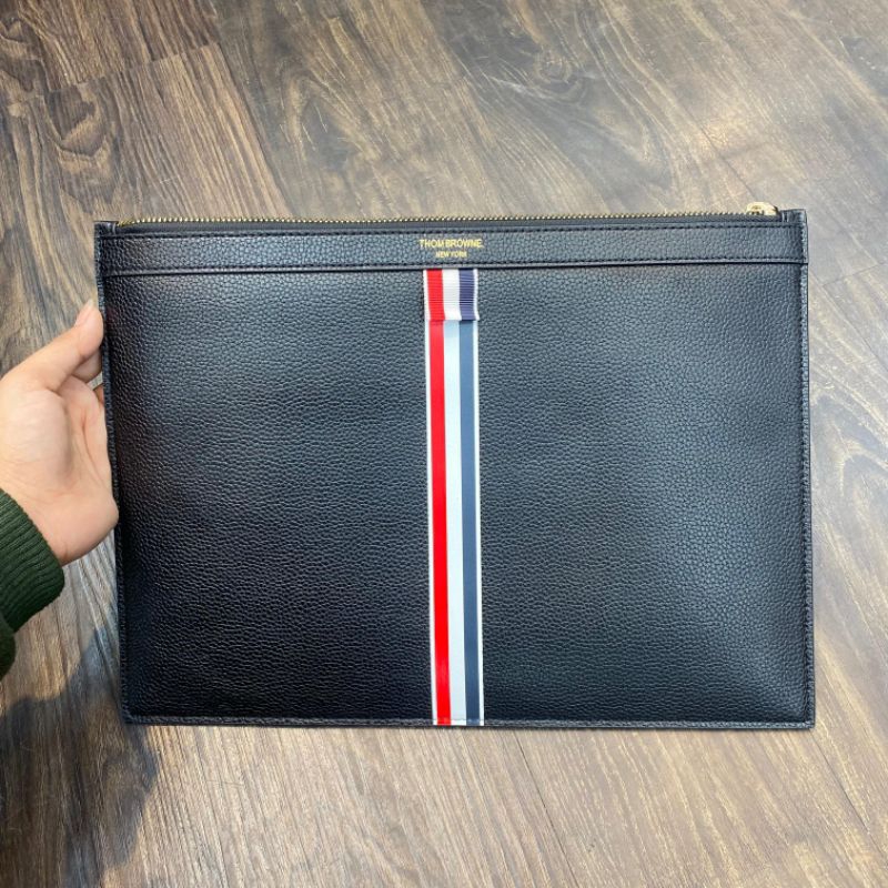 THOM BROWNE CLUTCH