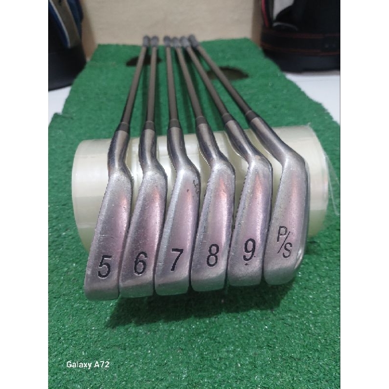 Iron Set GOLF Bridgestone