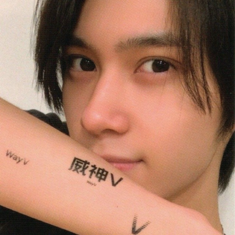seled ready hendery wayv tattoo nct photocard pca