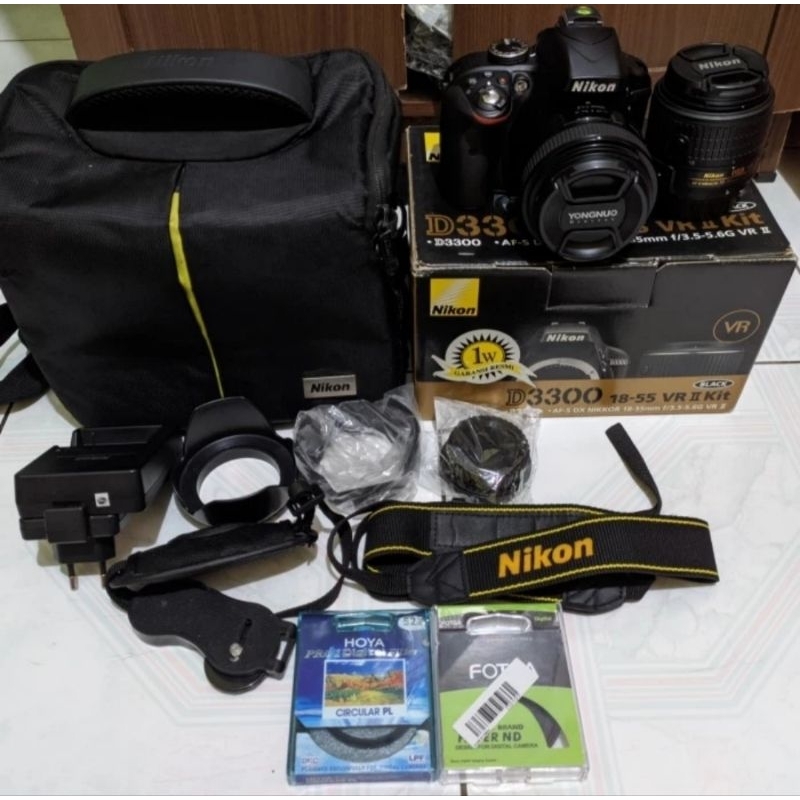 Nikon D3300 Lensa Kit 18-55mm + Lensa Fix 50mm f1.8