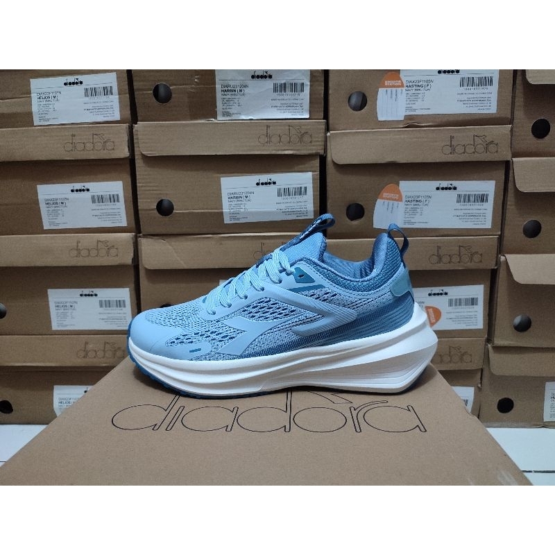 Sepatu Diadora Hustle  Wanita Original - Blue
