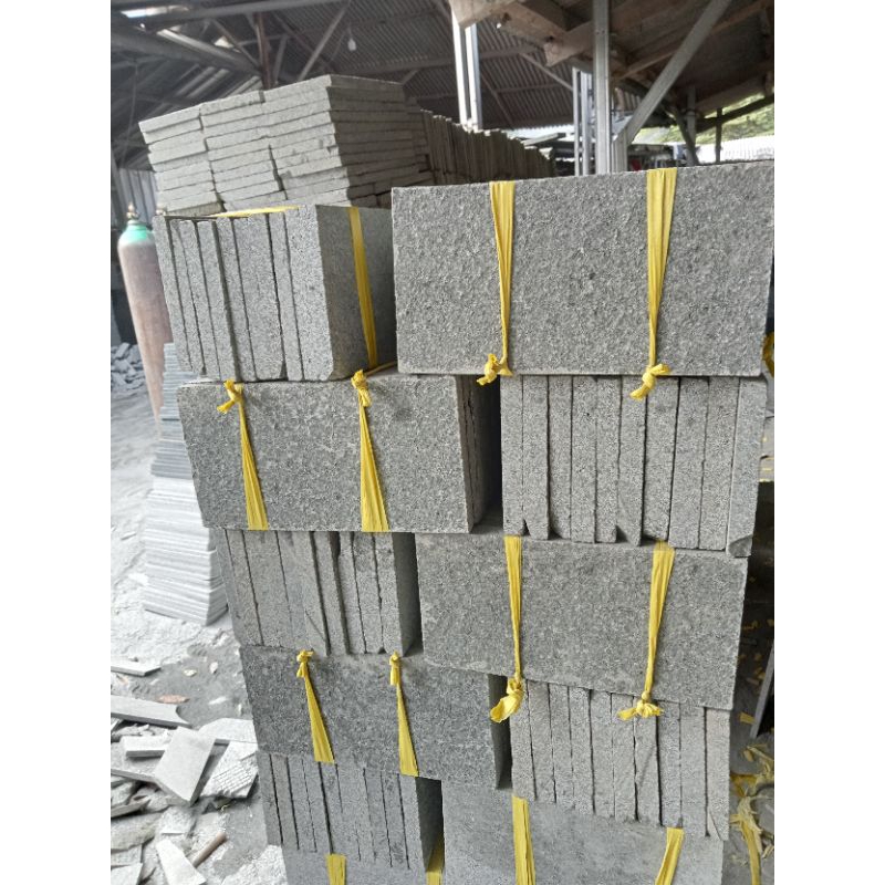 batu alam andesit polos bakar 10×20cm/ batu alam dinding/ batu alam lantai/