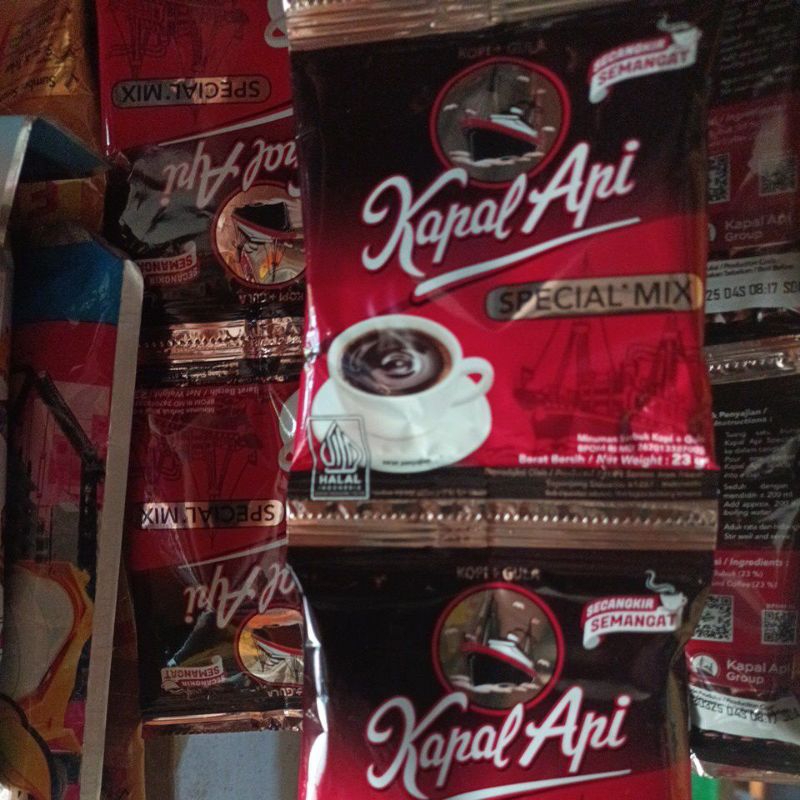 

Kopi kapal api spesial mix cocok di nikmati saat satai