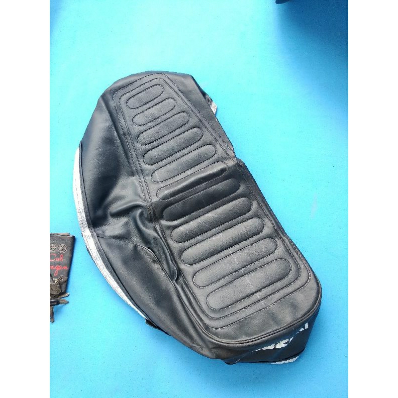 Cover jok kulit jok Suzuki GT100 GT185 Twin