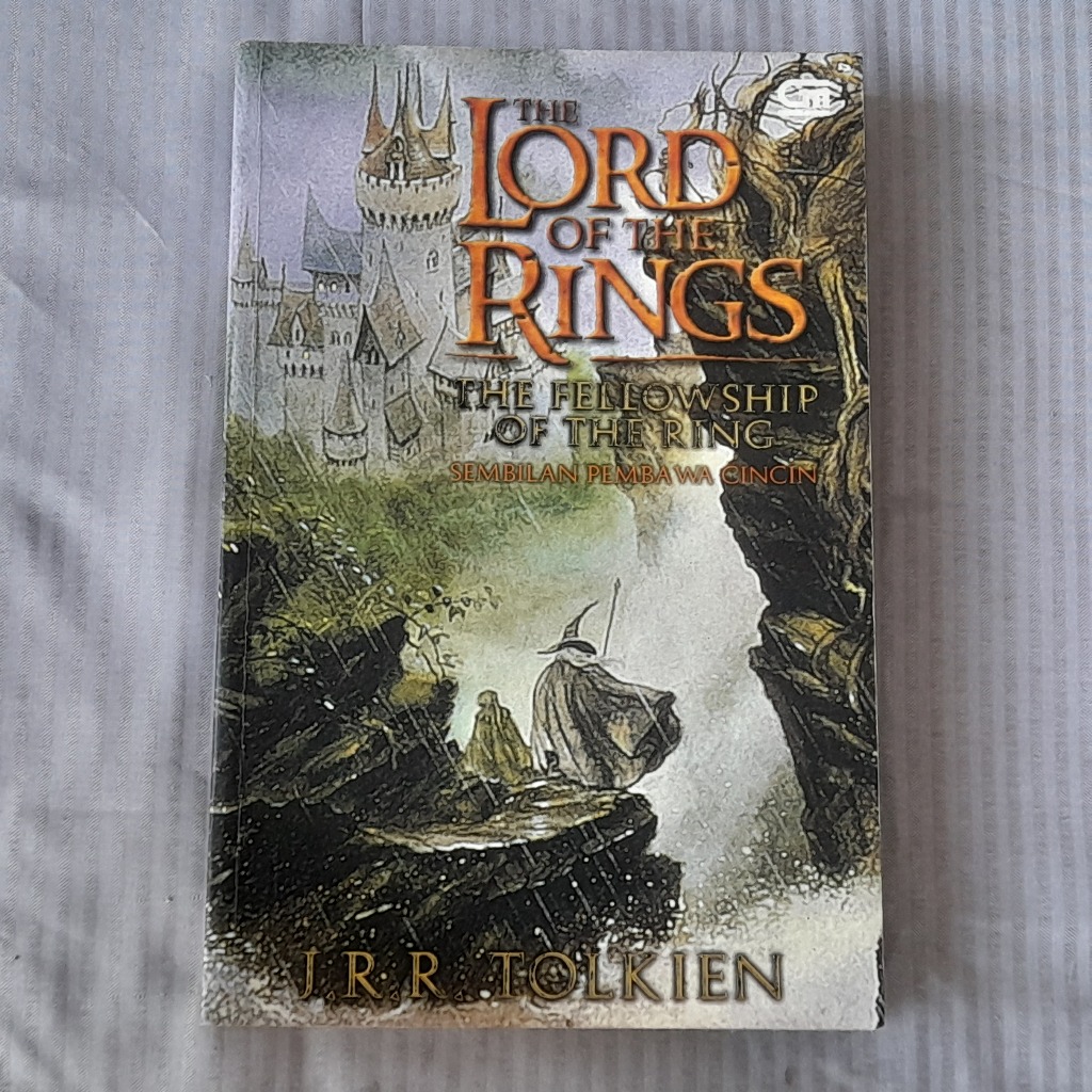 Novel The Lord of the Rings The Fellowship of the Ring - J. R. R. Tolkien ORIGINAL Gramedia