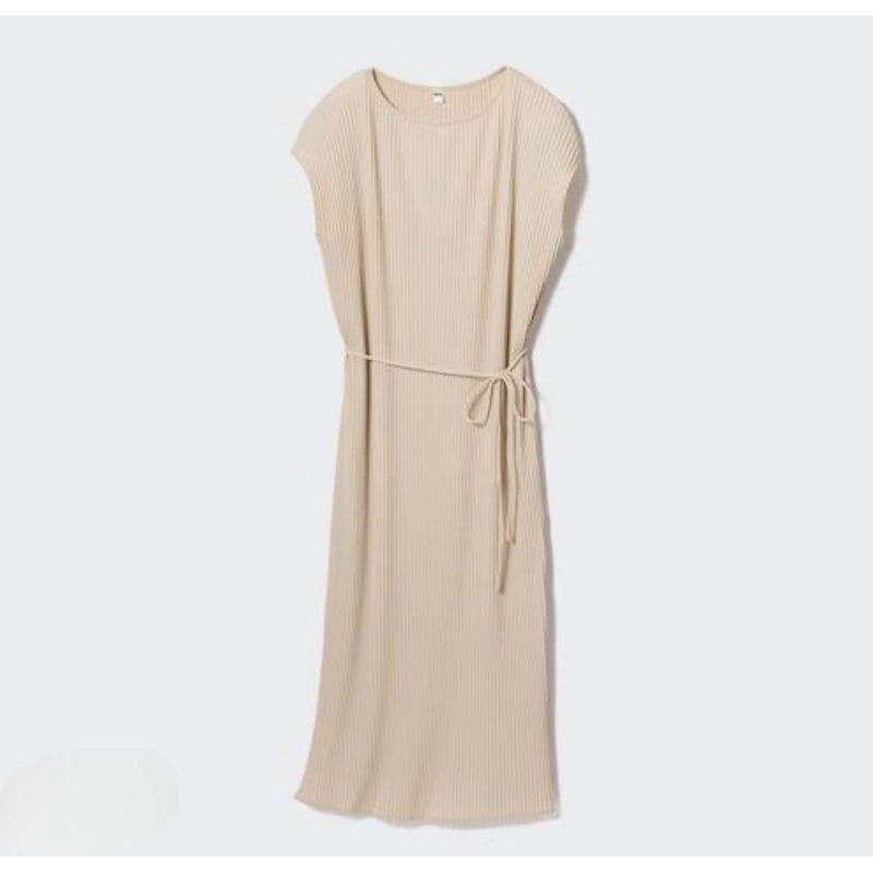 UNIQLO | Pleated Dress | Beige