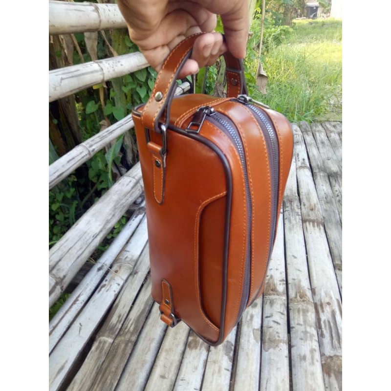Tas kulit kembung warna Tan produk tanggulangin