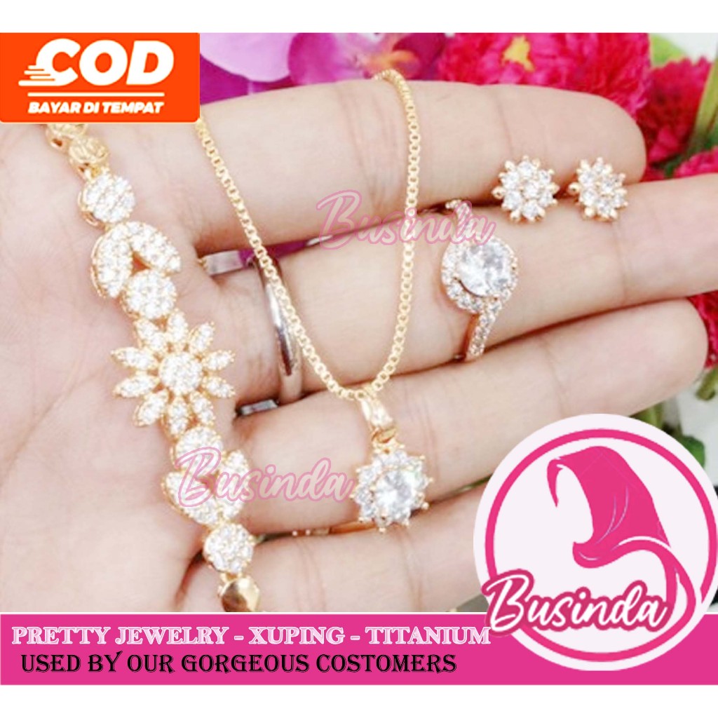 (4in1) 1 Set Perhiasan Kalung + Cincin + Anting + Gelang Perhiasan Emas Xuping Perempuan / Cewe