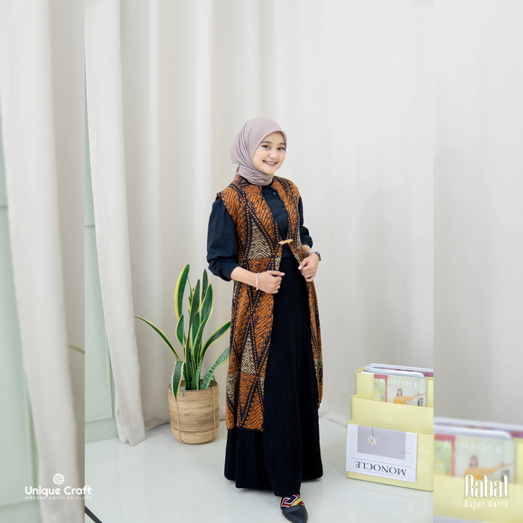Unique Craft - Tunik Rabat - Rajut Batik Wanita