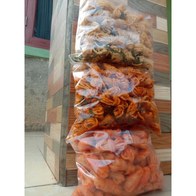 

Mie Gulung Pedas Daun Jeruk 250gram Mie Gulung Original Balado Manis