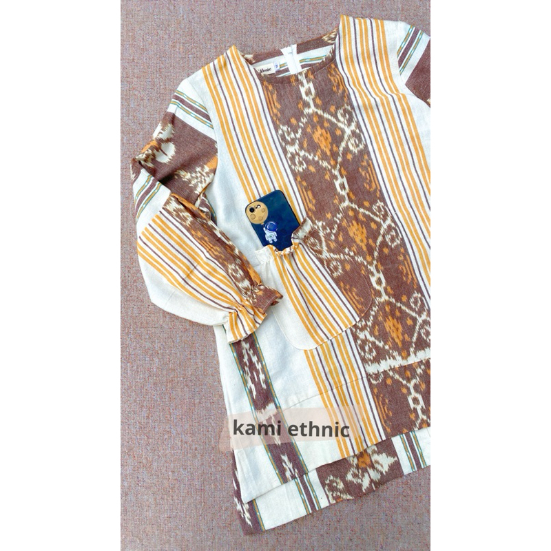 Blouse tenun - blus tenun - blouse wanita - seragam kantor - atasan wanita - atasan longgar