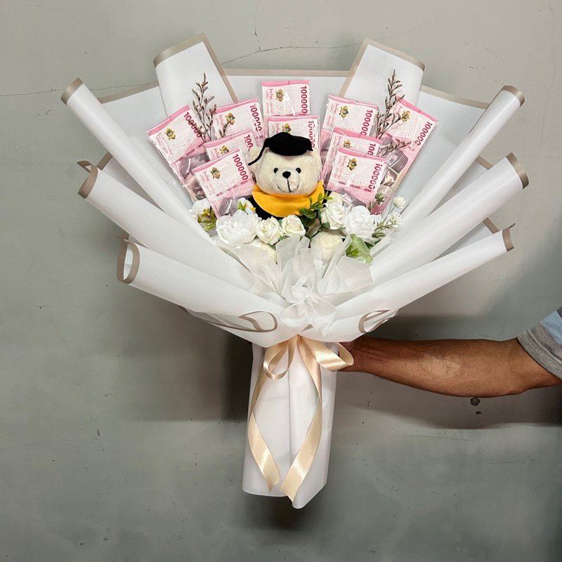 buket bunga / buket bunga wisuda / buket uang / boneka wisuda
