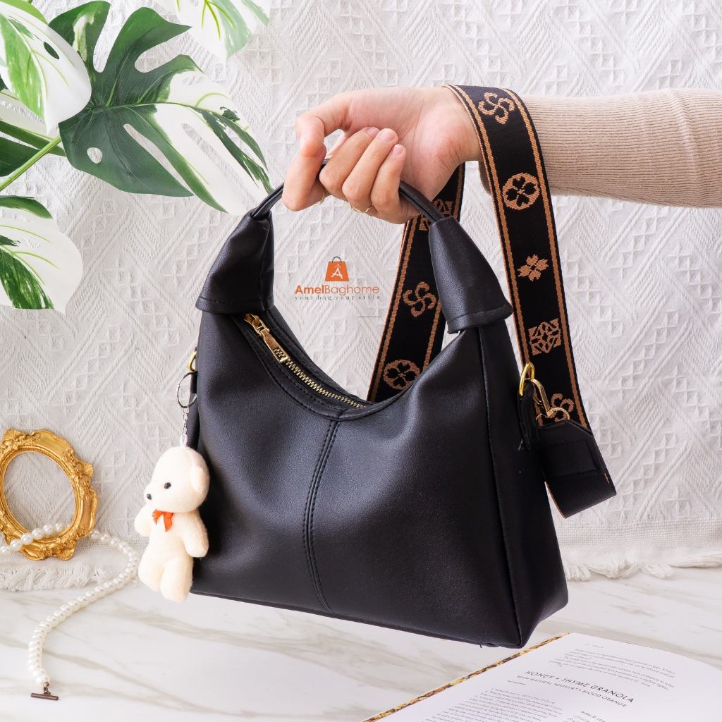 Amelbaghome Tas Natasha Tas Selempang Wanita Free Gantungan Boneka