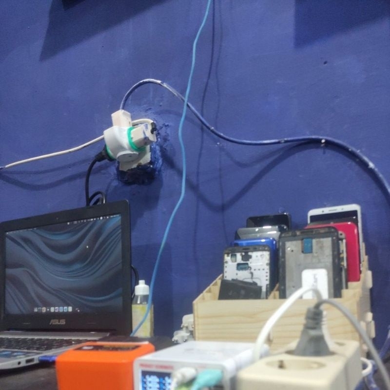 Service handphone khusus Iphone
